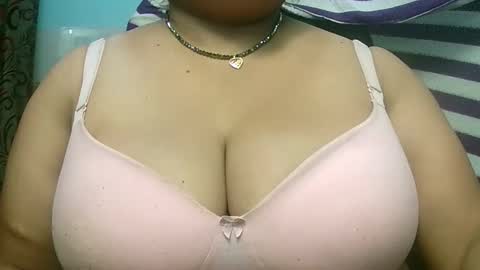 Snapshot of dipa2345 chatting on 10-09-25, 05:44 dipa2345 online show from 10-09-25, 05:44