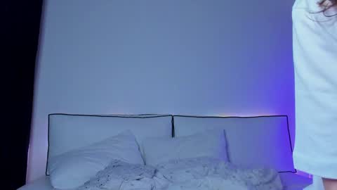 Snapshot of diroill chatting on 01-08-25, 01:00 Hailey online show from 01-08-25, 01:00