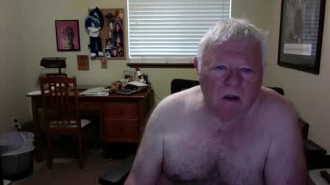 Snapshot of dirtrider195080438 chatting on 05-15-26, 02:02 dirtrider195080438 online show from 05-15-26, 02:02