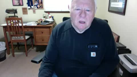 Snapshot of dirtrider195080438 chatting on 05-17-26, 01:40 dirtrider195080438 online show from 05-17-26, 01:40