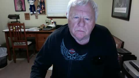 Snapshot of dirtrider195080438 chatting on 05-22-26, 03:46 dirtrider195080438 online show from 05-22-26, 03:46