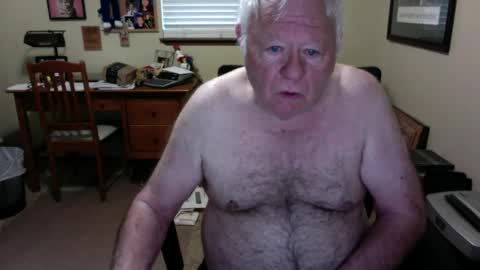 Snapshot of dirtrider195080438 chatting on 05-25-26, 01:06 dirtrider195080438 online show from 05-25-26, 01:06