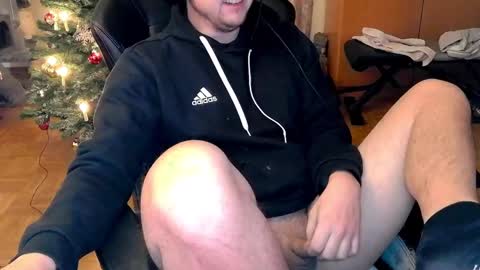 Snapshot of dirty_fun_boy chatting on 12-12-24, 01:49 dirty_fun_boy online show from 12-12-24, 01:49