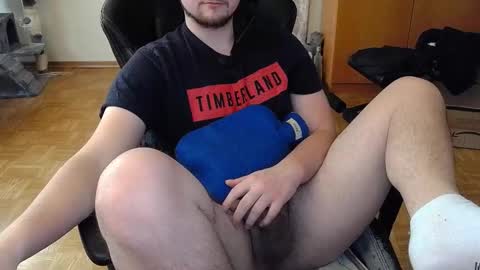 Snapshot of dirty_fun_boy chatting on 02-27-25, 11:20 dirty_fun_boy online show from 02-27-25, 11:20