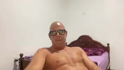 Snapshot of dirtydanlondon chatting on 02-26-26, 02:27 Dirtydanlondon online show from 02-26-26, 02:27