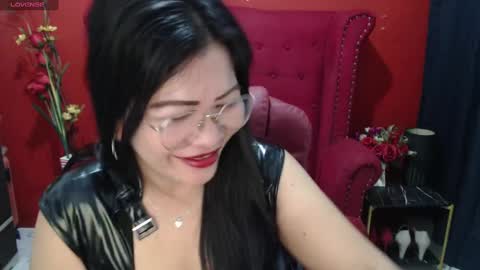 LatexQueen online show from 01-29-25, 01:49