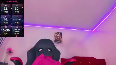 Snapshot of dirtygamesnaomy chatting on 01-21-25, 08:11 Naomy online show from 01-21-25, 08:11