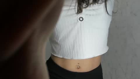 Gyna    Josie    online show from 02-05-25, 02:51