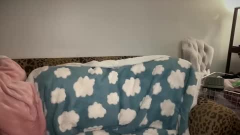 Snapshot of dirtylaneyjane chatting on 12-13-24, 03:49 Laney Jane online show from 12-13-24, 03:49