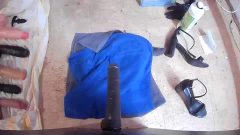 Snapshot of dirtysubbyy chatting on 10-29-25, 12:57 dirtysubbyy online show from 10-29-25, 12:57