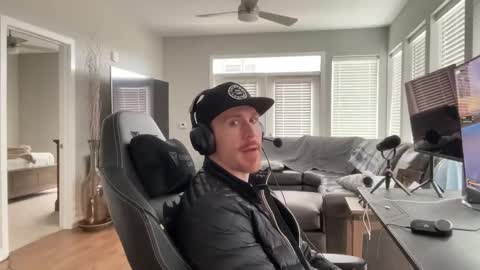 Snapshot of discgolf4life chatting on 03-07-25, 07:27 JustinDulgeXXX online show from 03-07-25, 07:27