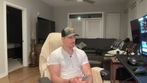 Snapshot of discgolf4life chatting on 03-10-25, 02:17 JustinDulgeXXX online show from 03-10-25, 02:17