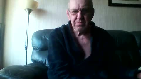 Snapshot of discovery63 chatting on 02-01-26, 12:15 discovery63 online show from 02-01-26, 12:15