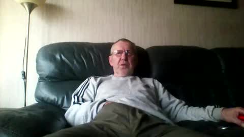 Snapshot of discovery63 chatting on 02-11-26, 11:59 discovery63 online show from 02-11-26, 11:59