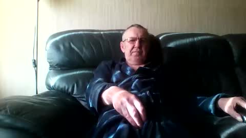 Snapshot of discovery63 chatting on 02-16-26, 12:01 discovery63 online show from 02-16-26, 12:01