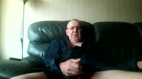 Snapshot of discovery63 chatting on 02-26-26, 11:42 discovery63 online show from 02-26-26, 11:42