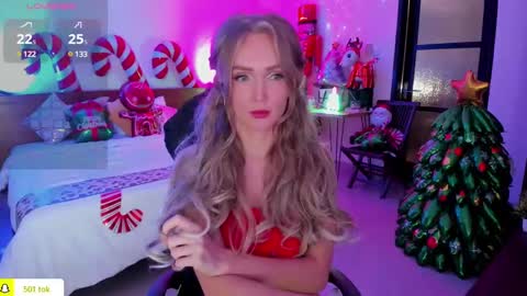 Snapshot of disney__princess chatting on 12-22-24, 11:00 JASMINE online show from 12-22-24, 11:00