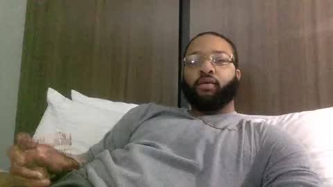 Snapshot of distantfantasydre chatting on 01-14-25, 07:21 Dre online show from 01-14-25, 07:21