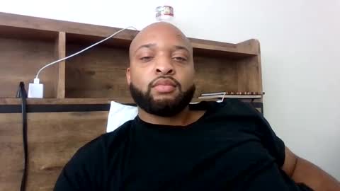 Snapshot of distantfantasydre chatting on 09-22-25, 04:42 Dre online show from 09-22-25, 04:42