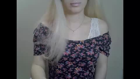 DitaMilton online show from 01-07-25, 07:28