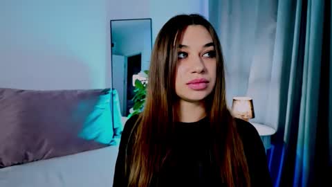 Tia online show from 10-28-25, 09:17