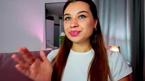 Tia online show from 11-04-25, 03:38