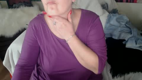 Snapshot of divineblond chatting on 03-11-25, 11:55 Alexxa online show from 03-11-25, 11:55