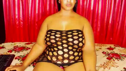 divinebooty93 online show from 02-26-26, 06:29