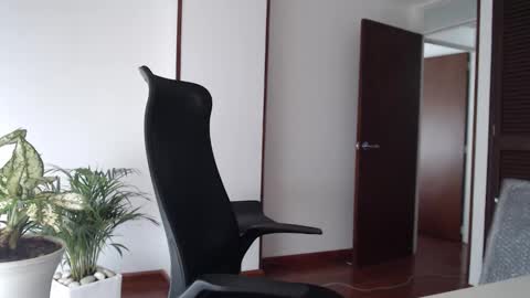 Hera online show from 02-25-26, 12:37