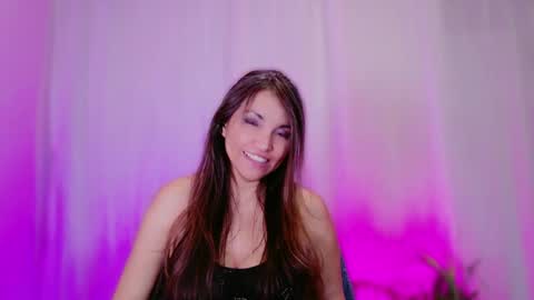 DivineLynn online show from 01-23-25, 07:29