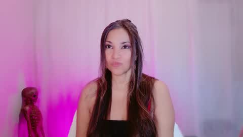 DivineLynn online show from 02-23-25, 04:35