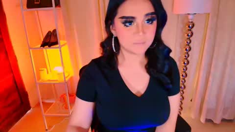 Snapshot of divorced_ms_valeria chatting on 02-01-26, 06:56 Vally online show from 02-01-26, 06:56