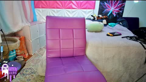 Snapshot of divynejade chatting on 12-02-24, 07:58 Jade Divyne online show from 12-02-24, 07:58