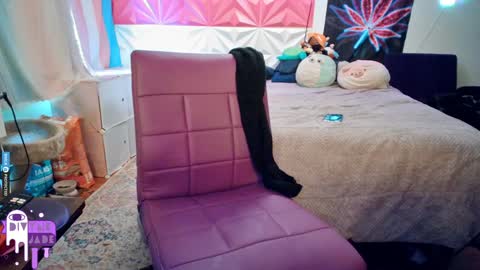 Snapshot of divynejade chatting on 12-02-24, 01:46 Jade Divyne online show from 12-02-24, 01:46