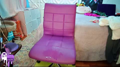 Snapshot of divynejade chatting on 12-08-24, 09:24 Jade Divyne online show from 12-08-24, 09:24