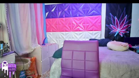 Snapshot of divynejade chatting on 12-27-24, 04:47 Jade Divyne online show from 12-27-24, 04:47