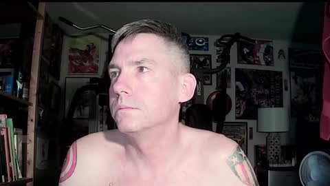 dix_handley_50 online show from 10-07-25, 12:24