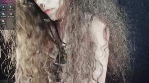 Snapshot of dizer_clop chatting on 10-29-25, 05:25 Dizer online show from 10-29-25, 05:25