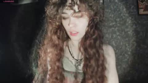 Snapshot of dizer_clop chatting on 11-26-25, 04:30 Dizer online show from 11-26-25, 04:30