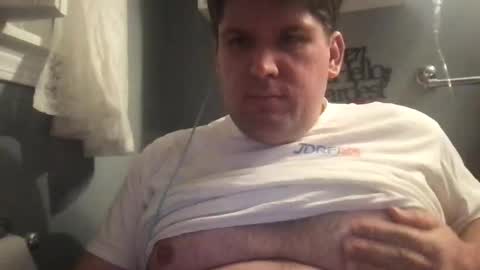 Snapshot of dj_stud chatting on 12-15-25, 05:44 dj_stud online show from 12-15-25, 05:44