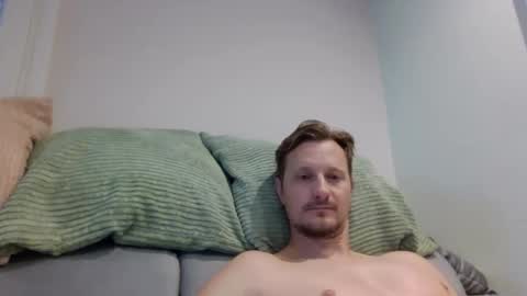 Snapshot of djo68686666 chatting on 09-26-25, 08:29 djo68686666 online show from 09-26-25, 08:29