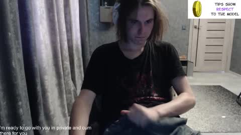 Snapshot of dmitriy250 chatting on 10-14-25, 08:04 dmitriy250 online show from 10-14-25, 08:04