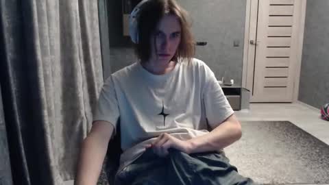 Snapshot of dmitriy250 chatting on 10-25-25, 05:40 dmitriy250 online show from 10-25-25, 05:40