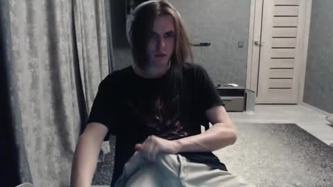 Snapshot of dmitriy250 chatting on 11-12-25, 09:03 dmitriy250 online show from 11-12-25, 09:03