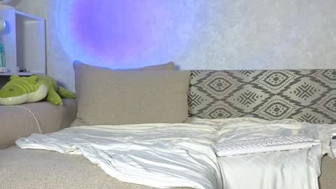 Snapshot of doedeeer chatting on 12-21-24, 01:32 Alex online show from 12-21-24, 01:32