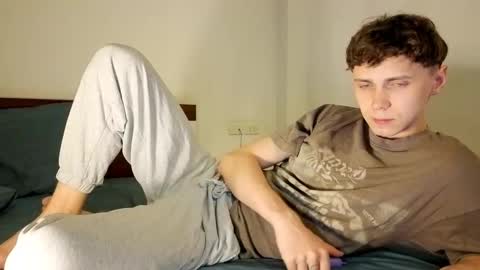 Snapshot of doedeeer chatting on 02-05-25, 12:38 Alex online show from 02-05-25, 12:38