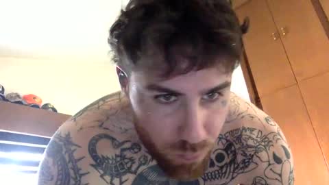 Snapshot of dogboi666 chatting on 01-26-25, 06:58 Dogboi online show from 01-26-25, 06:58