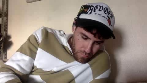 Snapshot of dogboi666 chatting on 02-21-25, 06:37 Dogboi online show from 02-21-25, 06:37