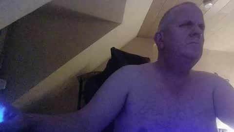 doggy2629 online show from 12-19-25, 04:58