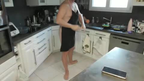 Snapshot of doggydaddi chatting on 11-03-25, 06:58 Alex online show from 11-03-25, 06:58